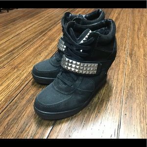 Steve Madden wedge sneakers